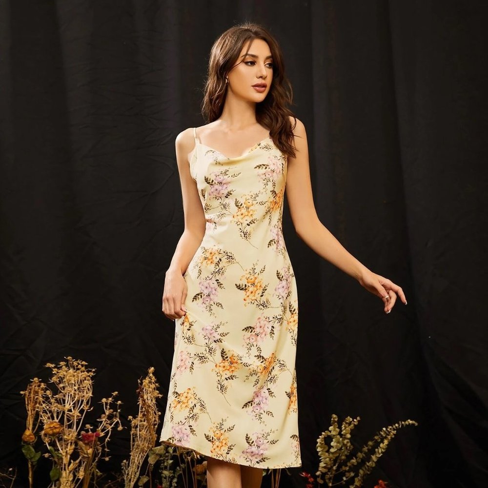 💕 NEW!  Size S, M, L or XL Draped Floral Print Slip Dress
